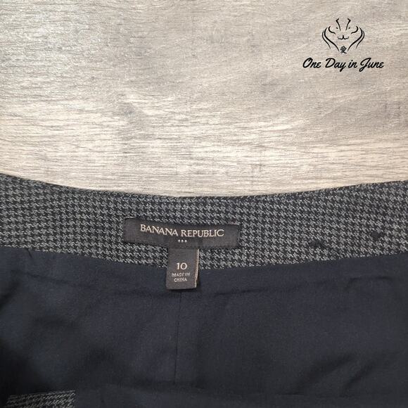 Banana Republic Button Front Mini Skirt Size 10 - Picture 2 of 5